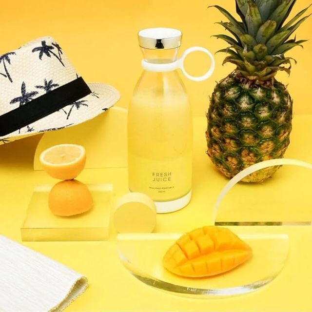Portable Mini Blender for Fresh Juice – USB Rechargeable Juicer On-the-Go